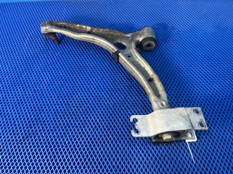 Рычаг передней подвески Mercedes-Benz B-Class 2017 A2463330400 W246 М2709120, передний правый