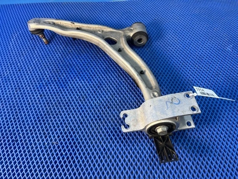 Рычаг передней подвески Mercedes-Benz B-Class 2017 A2463330400 W246 М2709120, передний правый