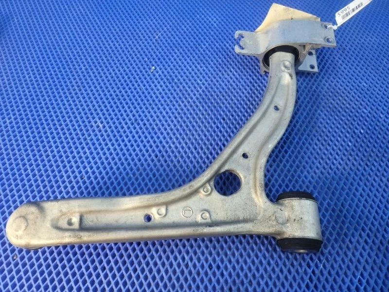 Рычаг передней подвески Mercedes-Benz B-Class 2016 A2463330300 W246 М270920, передний левый