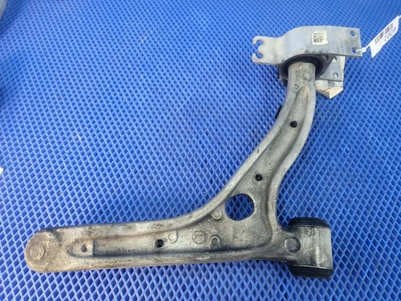 Рычаг передней подвески Mercedes-Benz B-Class 2016 A2463330300 W246 М270920, передний левый