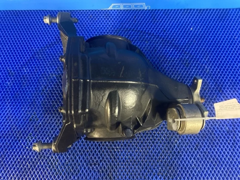 Редуктор Mercedes-Benz Cls-Class 2011 A2043510508 W218 М276952, задний