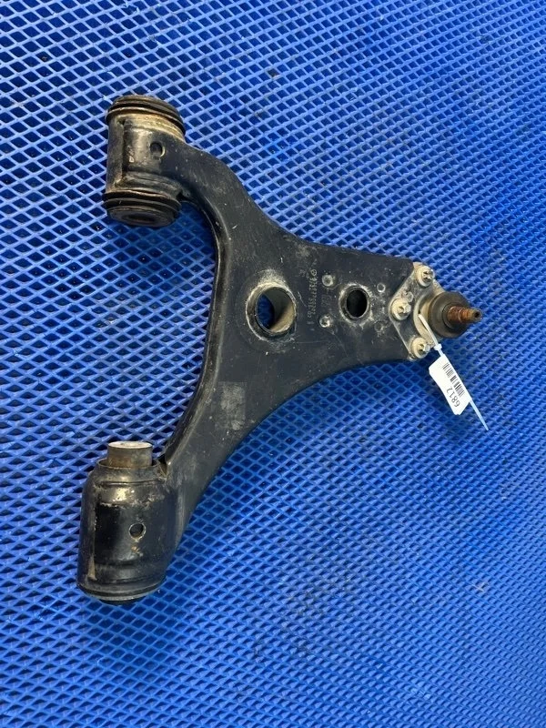 Рычаг подвески нижний Mercedes-Benz A-Class 1999 A1693300407 W169 M266940, передний левый