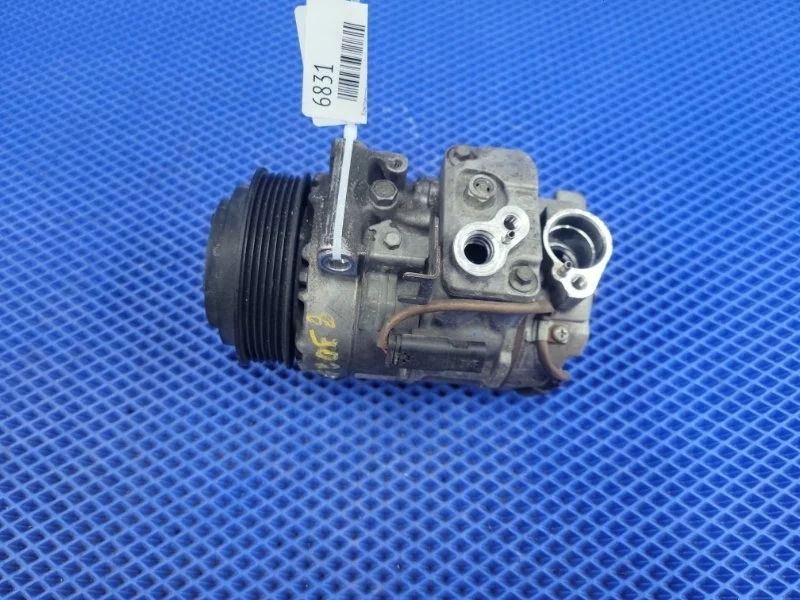 Компрессор кондиционера Mercedes-Benz C-Class 2010 A0008302500 W204 М156985