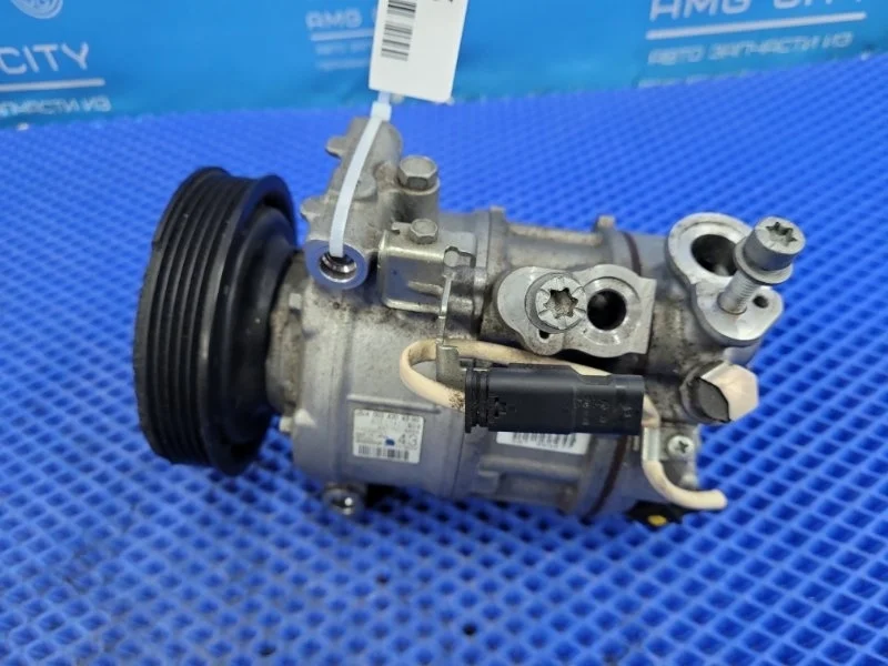 Компрессор кондиционера Mercedes-Benz Cla-Class 2017 A0038304360 W177 М270910