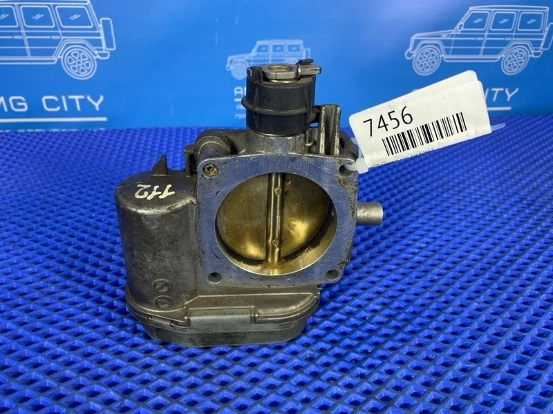 Дроссельная заслонка Mercedes-Benz E-Class 1998 A1121410025 W210 М112911