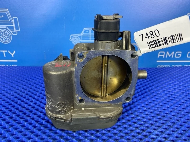 Дроссельная заслонка Mercedes-Benz M-Class 2004 A1131410025 W163 M112