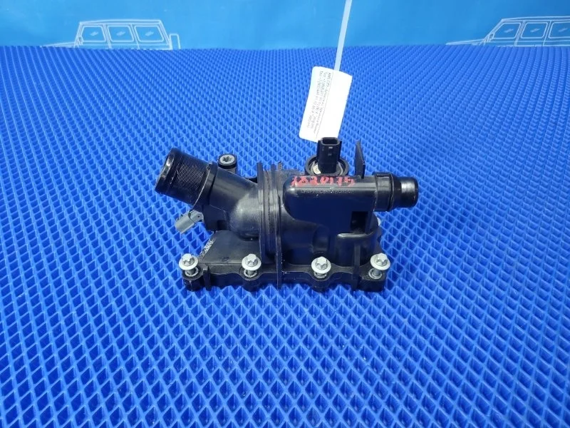 Термостат Mercedes-Benz A-Class 2021 A2822030175 W177 OM654920