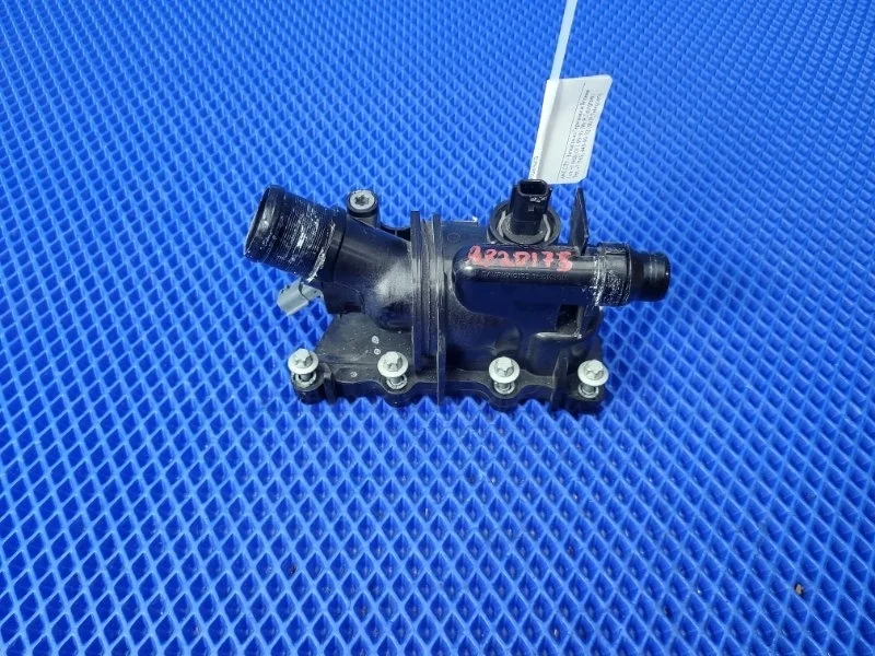 Термостат Mercedes-Benz A-Class 2021 A2822030175 W177 OM654920