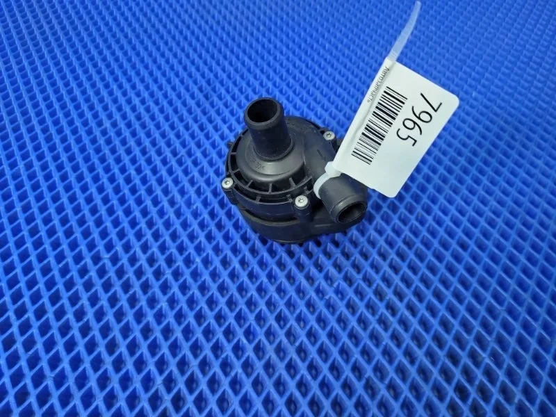 Помпа Mercedes-Benz E-Class 2017 A0005004386 W213 М276853