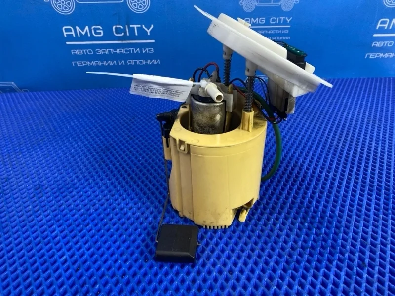 Топливный насос Mercedes-Benz E-Class 2011 A2124700194 W212 M157981