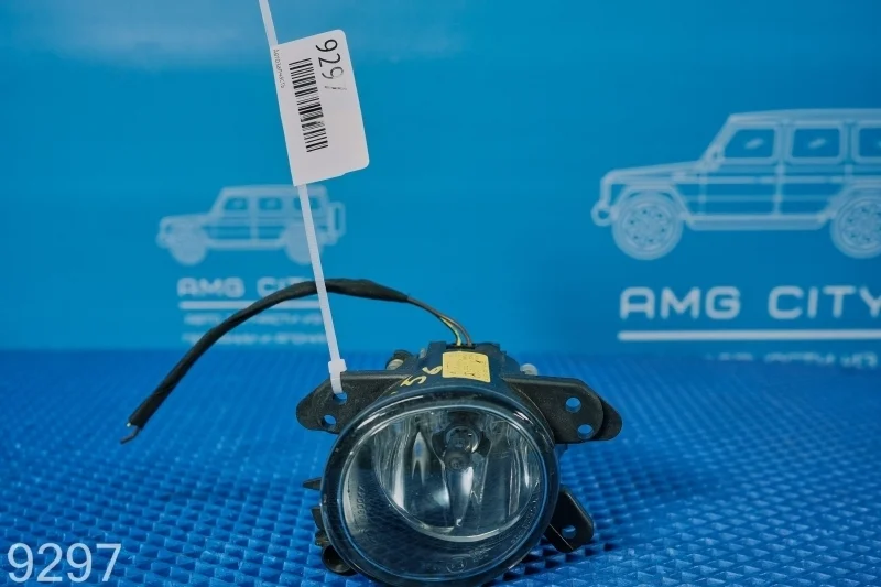 Фара противотуманная Smart Fortwo 2010 A2518200856 W451 M132910, передняя правая