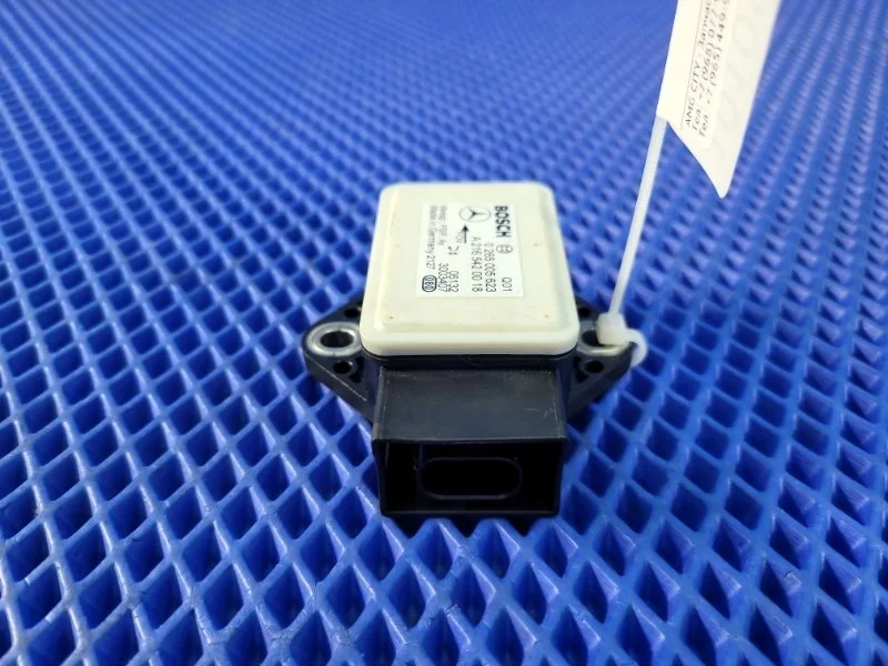 Датчик ускорения Mercedes-Benz E-Class 2006 A2165420018 W211 М272964