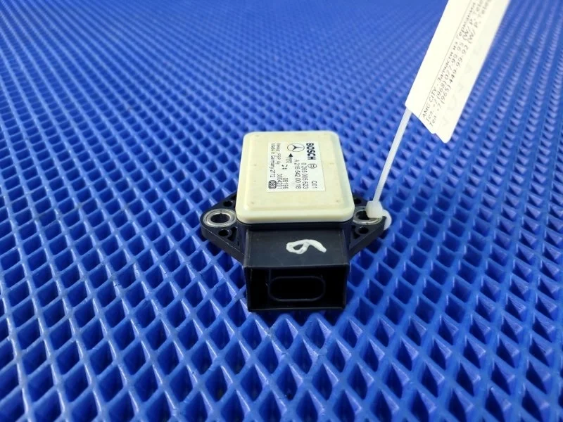 Датчик ускорения Mercedes-Benz E-Class 2006 A2165420018 W211 М272964