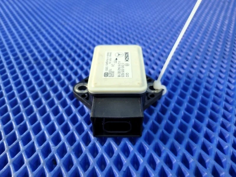 Датчик ускорения Mercedes-Benz E-Class 2006 A2165420018 W211 М272964