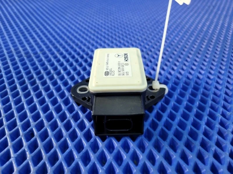 Датчик ускорения Mercedes-Benz E-Class 2013 A0055422618 W212 М276952