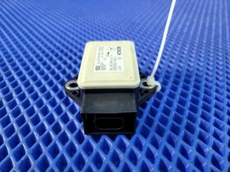 Датчик ускорения Mercedes-Benz E-Class 2006 A2165420018 W211 М272964