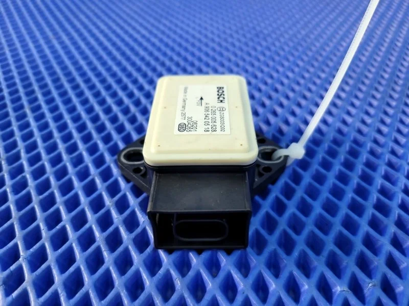 Датчик ускорения Mercedes-Benz Viano 2004 A9065420518 W639 M112952