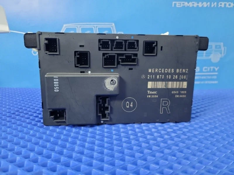 Блок управления дверьми Mercedes-Benz E-Class 2003 A2118701026 W211 М112949, передний правый