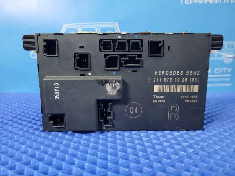 Блок управления дверьми Mercedes-Benz E-Class 2003 A2118701026 W211 М112949, передний правый