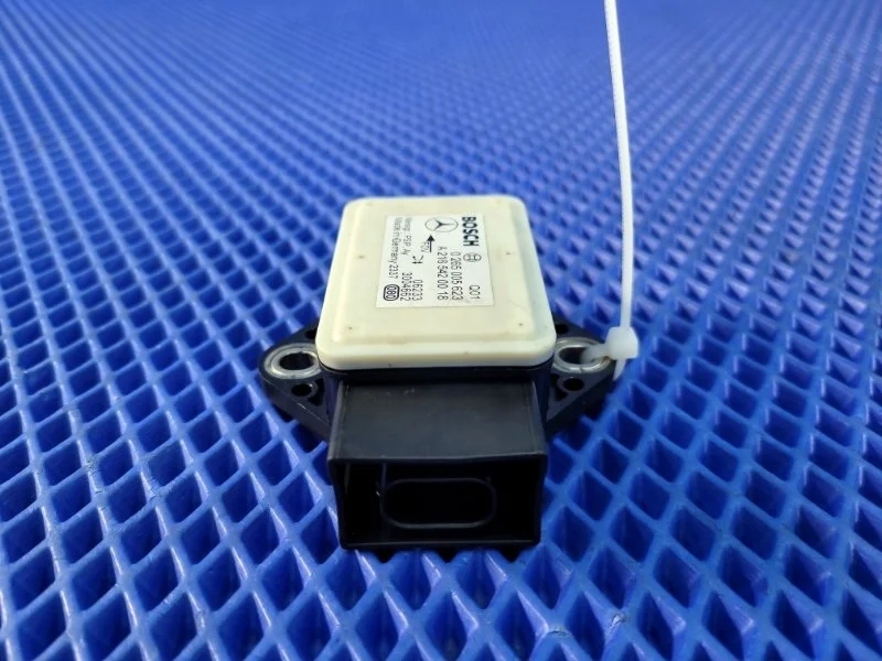 Датчик ускорения Mercedes-Benz E-Class 2006 A2165420018 W211 М272964