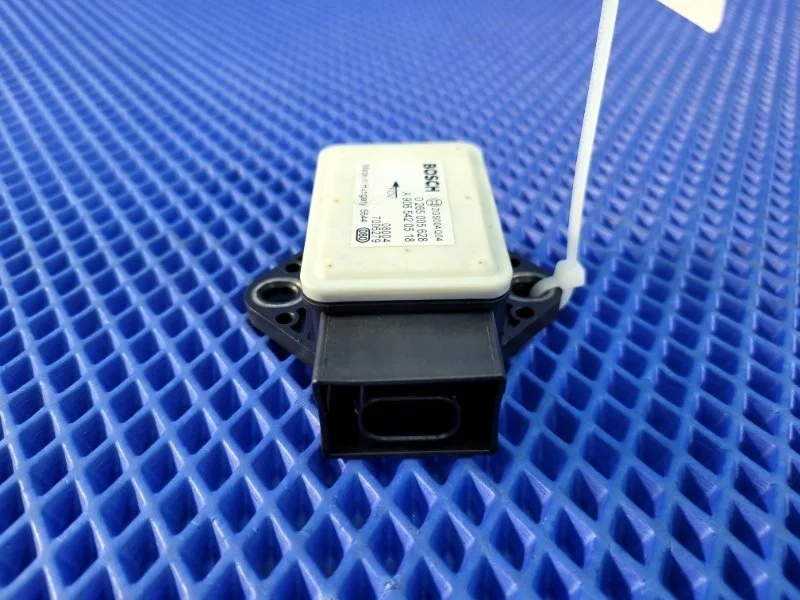 Датчик ускорения Mercedes-Benz Viano 2004 A9065420518 W639 M112952