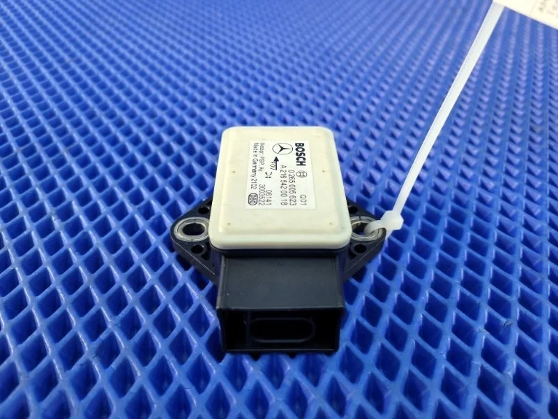 Датчик ускорения Mercedes-Benz E-Class 2006 A2165420018 W211 М272964