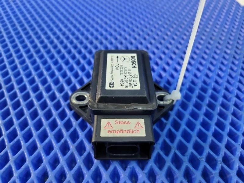 Датчик ускорения Mercedes-Benz E-Class 2003 A0035420318 W211 М112949
