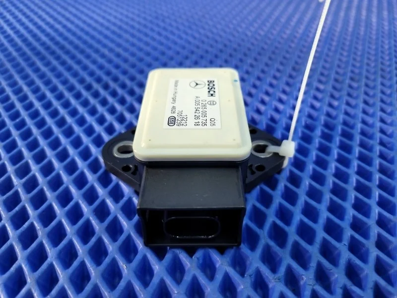 Датчик ускорения Mercedes-Benz E-Class 2013 A0055422618 W212 М276952