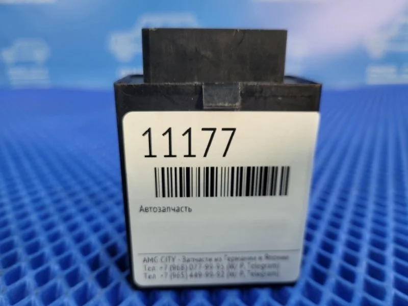 Реле обогрева Mercedes-Benz Vito 1998 A0004460027 W638 M111978, заднее