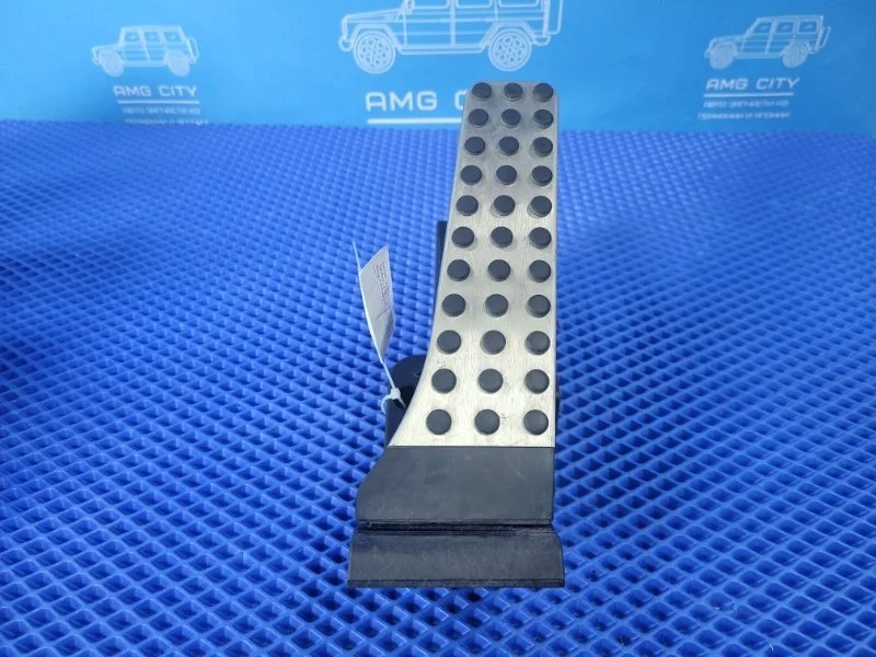 Педаль газа Mercedes-Benz C-Class 2010 A2043000204 W204 М156985