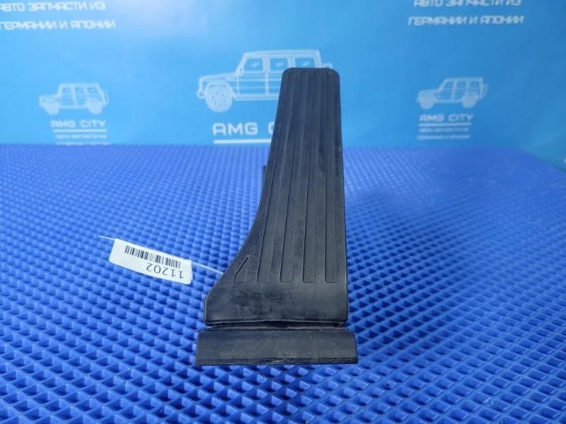 Педаль газа Mercedes-Benz C-Class 2010 A2043000004 W204 М156985