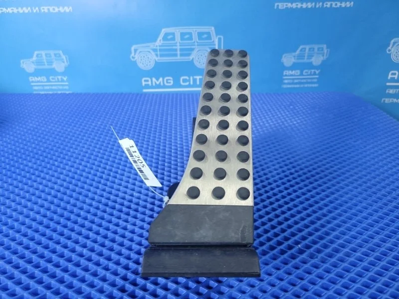 Педаль газа Mercedes-Benz C-Class 2010 A2043000204 W204 М156985