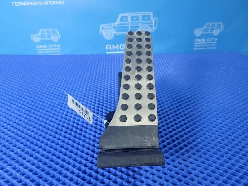 Педаль газа Mercedes-Benz C-Class 2010 A2043000204 W204 М156985