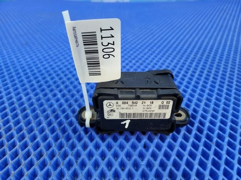 Датчик ускорения Mercedes-Benz S-Class 2008 A0045422118 W221 M272