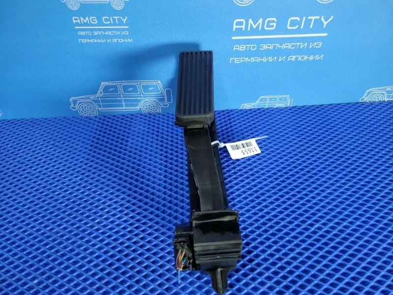 Педаль газа Mercedes-Benz S-Class 2003 A2203000104 W220 M275950