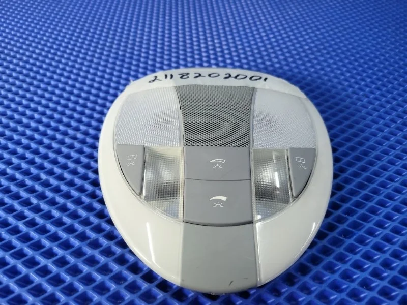 Плафон подсветки салона Mercedes-Benz E-Class 2006 A2118202001 W211 М272964