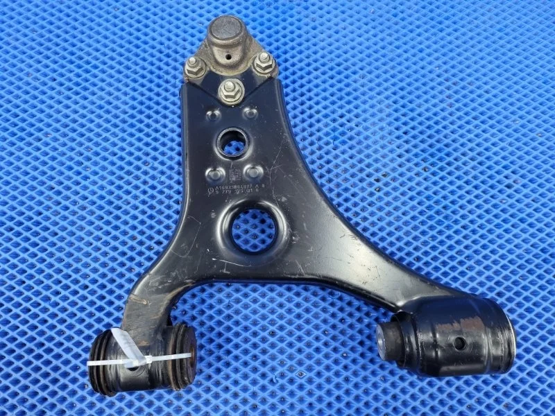 Рычаг подвески нижний Mercedes-Benz A-Class 2009 A1693300407 W169 M266960, передний левый