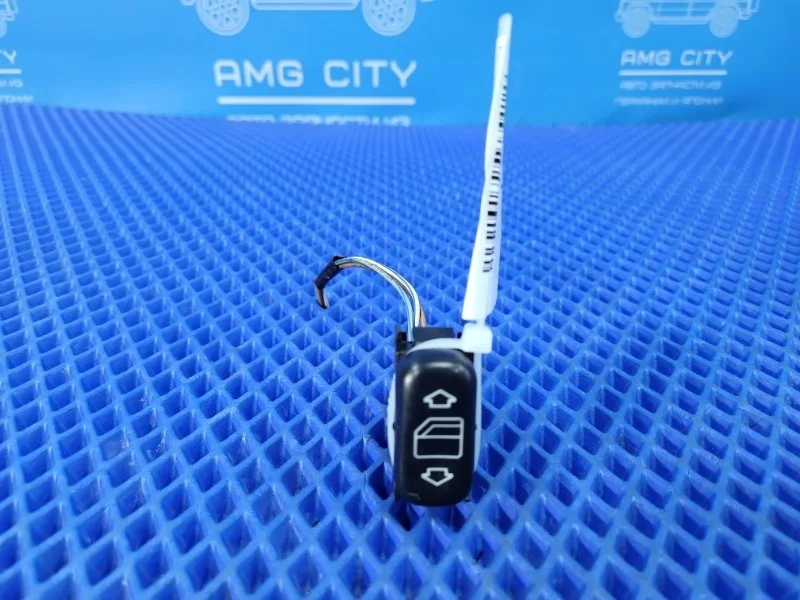 Кнопка стеклоподъемника Mercedes-Benz Slk-Class 2003 A1708201510 W170 M112, передняя