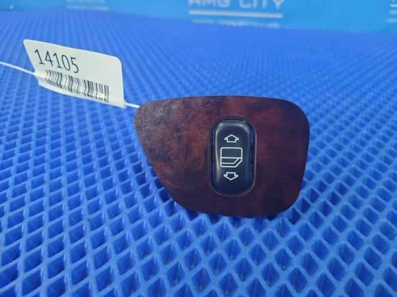Кнопка стеклоподъемника Mercedes-Benz E-Class 2001 A2108208210 W210 М112