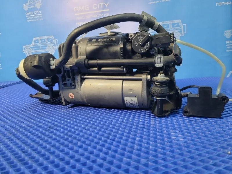 Компрессор пневмоподвески Mercedes-Benz E-Class 2013 A2123200404 W212 М276952