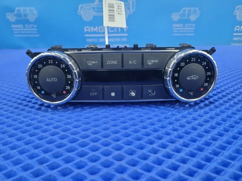 Блок управления климат-контролем Mercedes-Benz C-Class 2011 A2049003803 W204 М271860