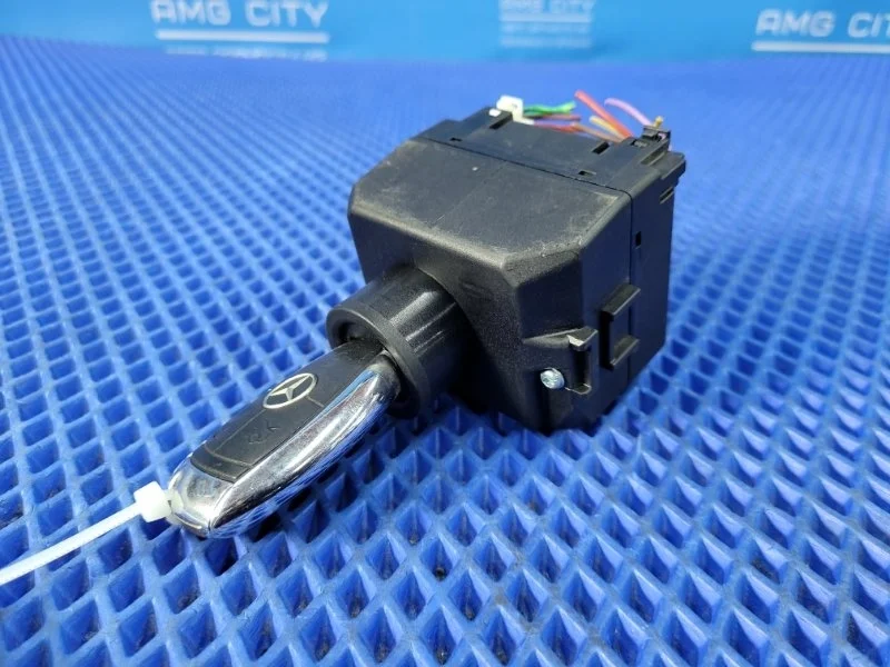 Замок зажигания Mercedes-Benz S-Class 2008 A2215450708 W221 M272