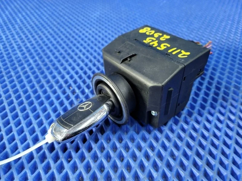 Замок зажигания Mercedes-Benz Cls-Class 2008 A2115452308 W219 М273960