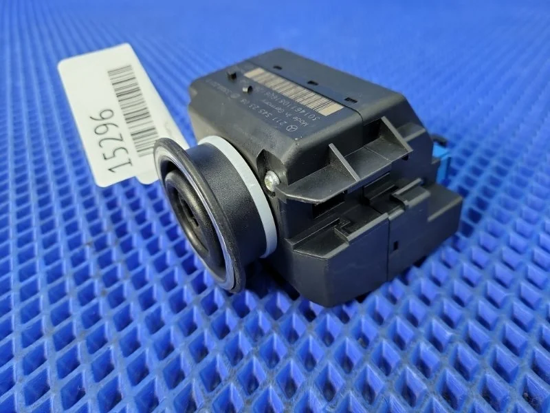 Замок зажигания Mercedes-Benz Cls-Class 2008 A2115452308 W219 М273960