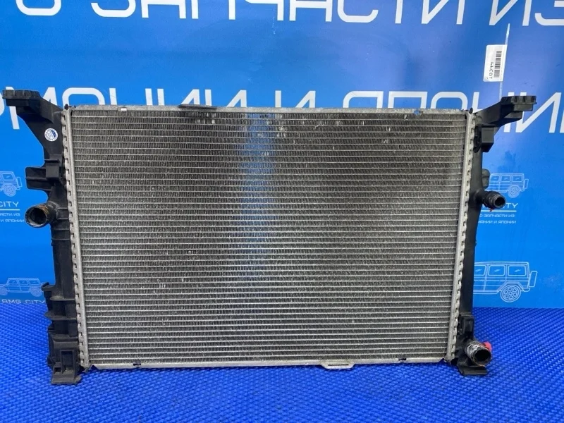 Радиатор охлаждения двигателя Mercedes-Benz B-Class 2013 A2465001203 W246 М270910