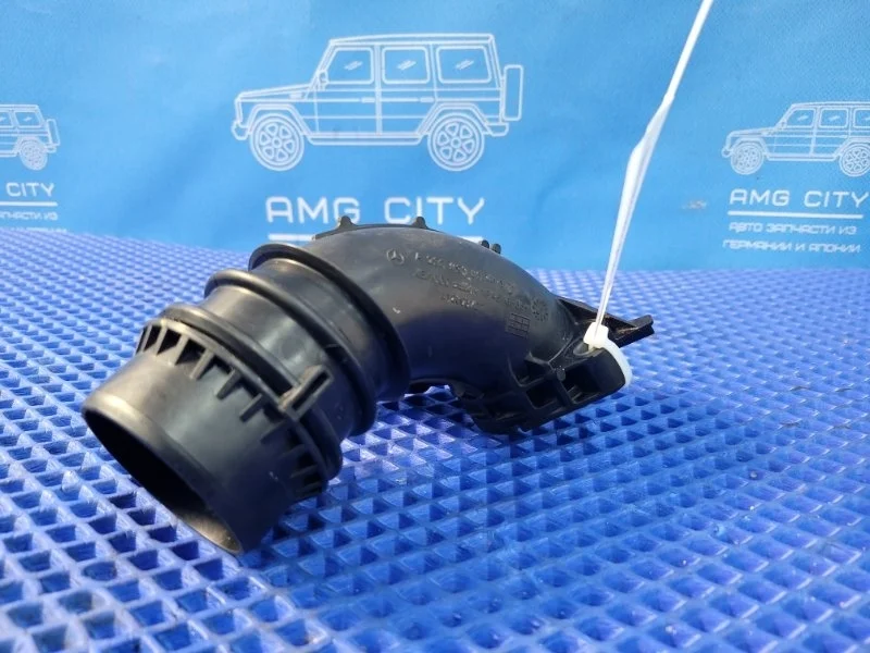 Патрубок Mercedes-Benz B-Class 2019 A2820900044 W247 ОМ654920
