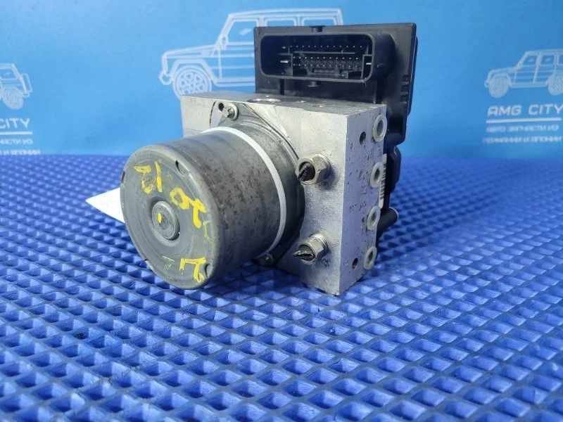 Блок ABS Mercedes-Benz E-Class 2013 A2124312012 W212 М276952