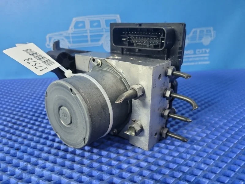 Блок ABS Mercedes-Benz Cls-Class 2011 A2184310112 W218 М276952