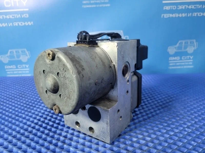 Блок ABS Mercedes-Benz Vito 2001 A0004461089 W638 M111980