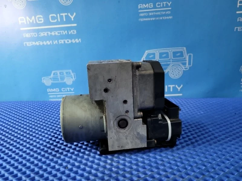 Блок ABS Mercedes-Benz Vito 2001 A0004461089 W638 M111980